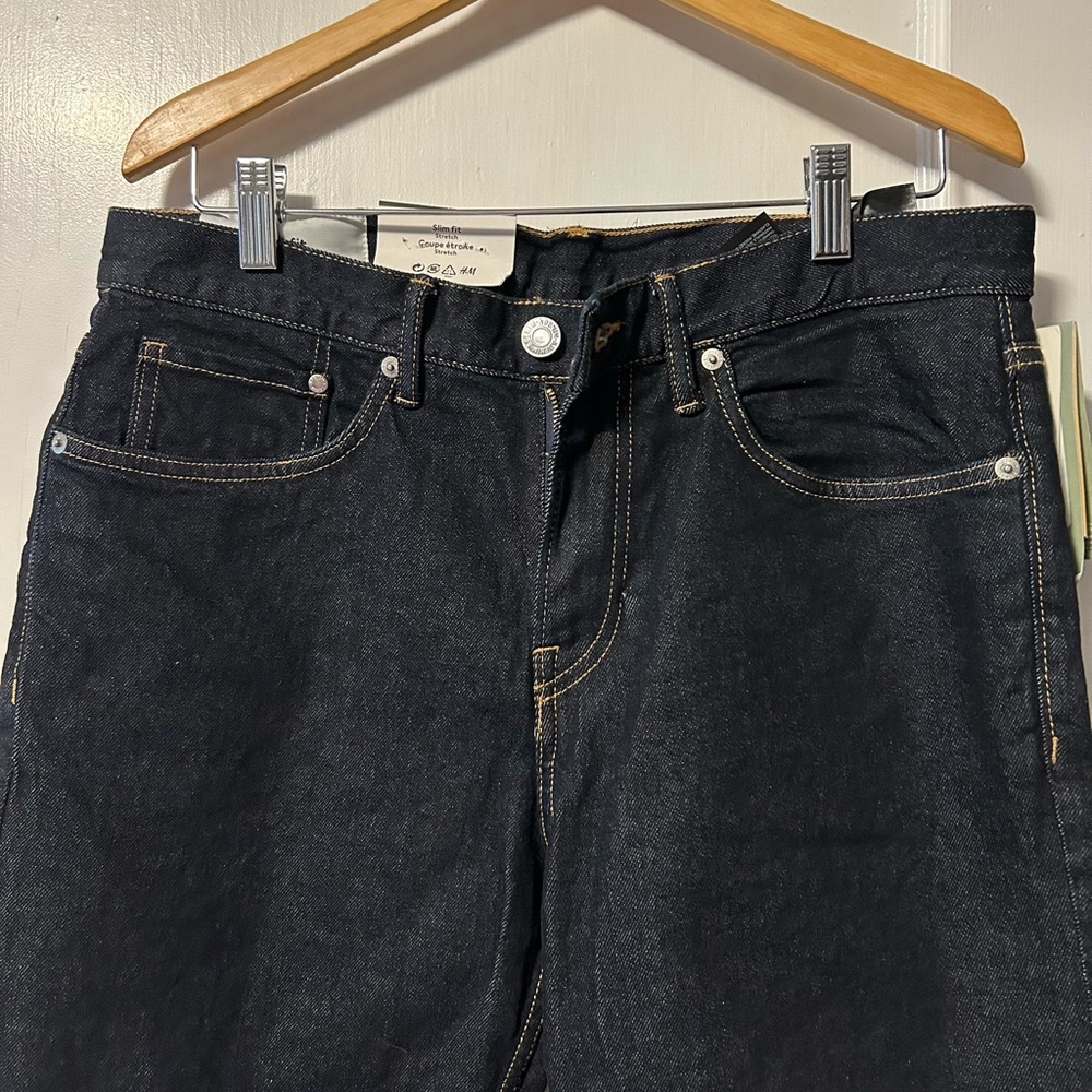 NWT H&M MEN’S SLIM FIT COUPE ETROITE DARK DENIM JEANS  SIZE W32/L30 - Picture 3 of 8
